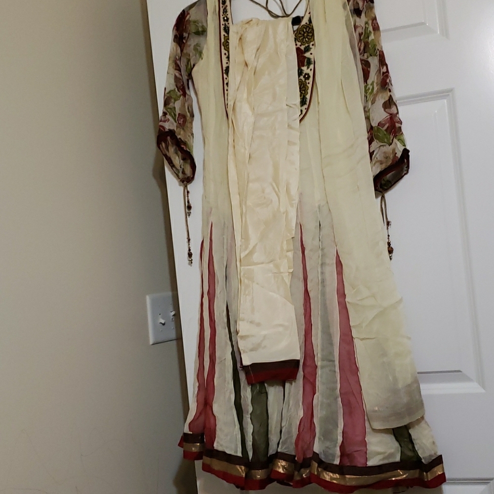 Punjabi suit
